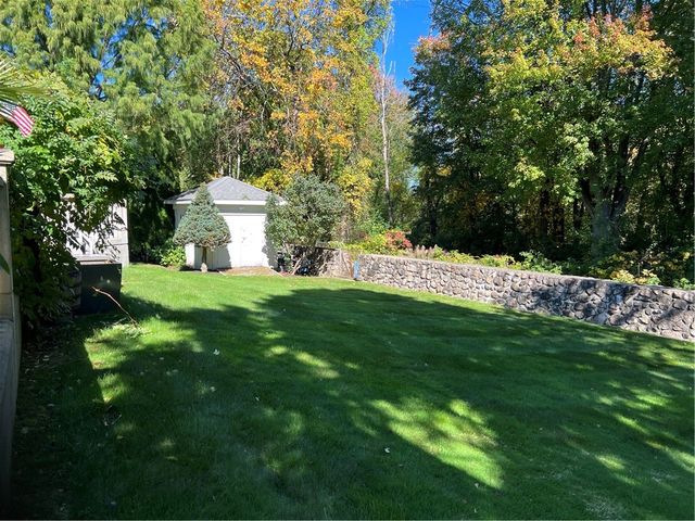 28 Capri Drive, Johnston, RI 02919