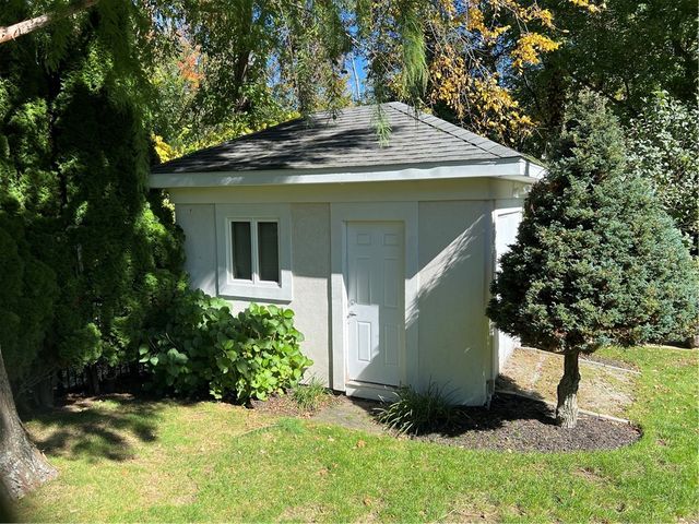28 Capri Drive, Johnston, RI 02919