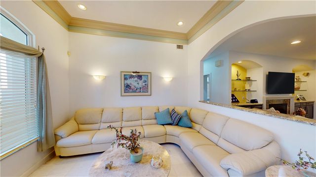 28 Capri Drive, Johnston, RI 02919