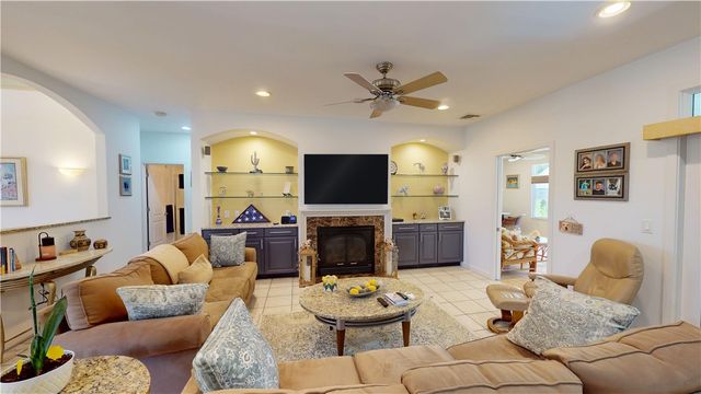 28 Capri Drive, Johnston, RI 02919