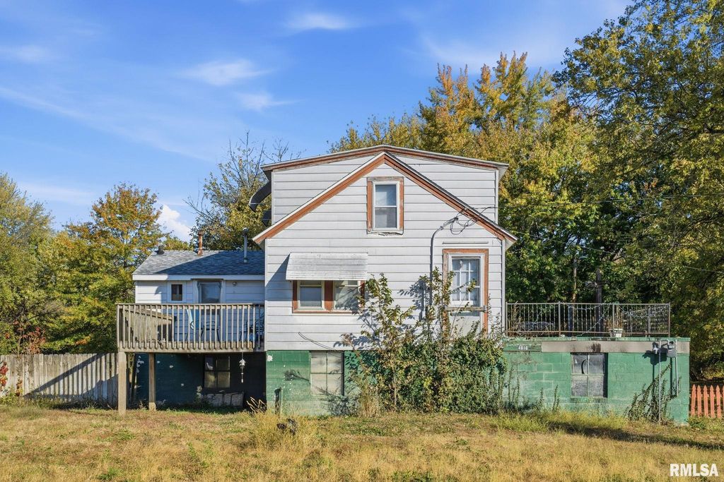 4616 S CONCORD Street, Davenport, IA 52802