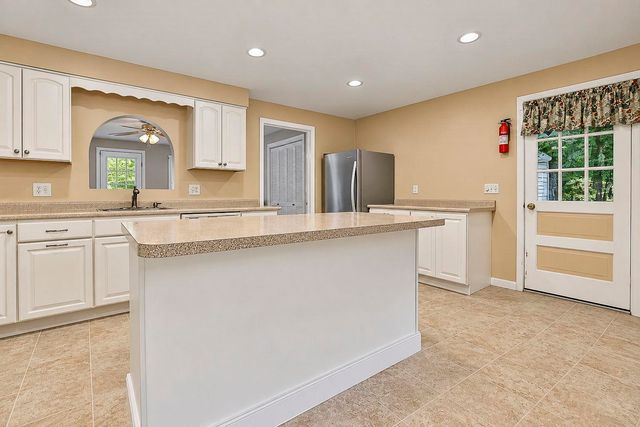 32 Greeley Street, Hudson, NH 03051