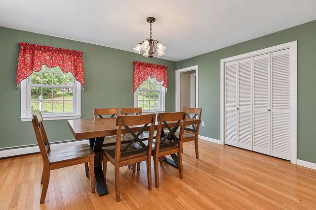 32 Greeley Street, Hudson, NH 03051