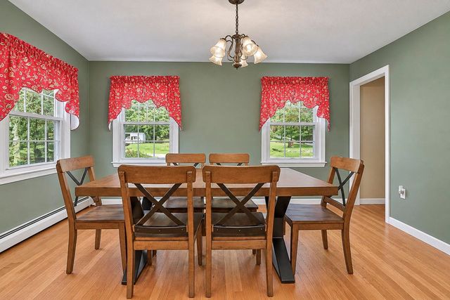 32 Greeley Street, Hudson, NH 03051