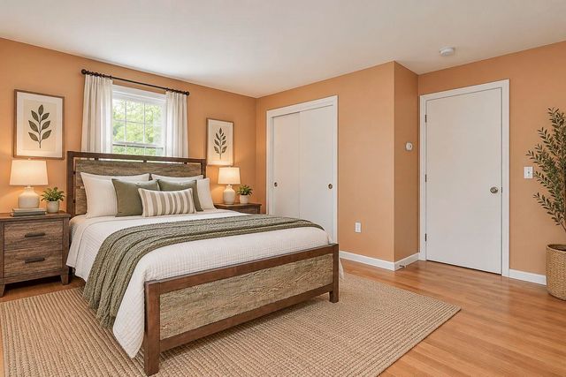 32 Greeley Street, Hudson, NH 03051