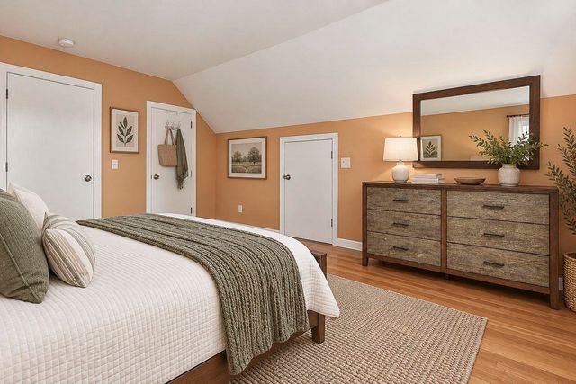 32 Greeley Street, Hudson, NH 03051