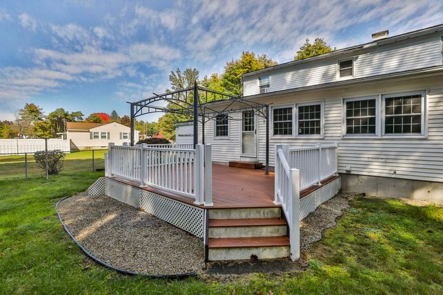 32 Greeley Street, Hudson, NH 03051