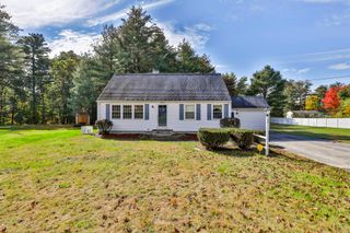 32 Greeley Street, Hudson, NH 03051