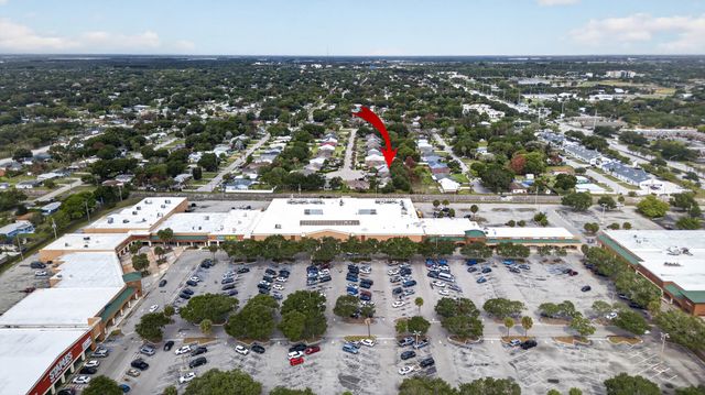 706 Osceola Avenue, Fort Pierce, FL 34982