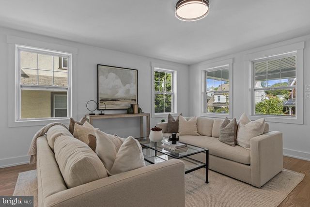 142 MERION AVE, Narberth, PA 19072