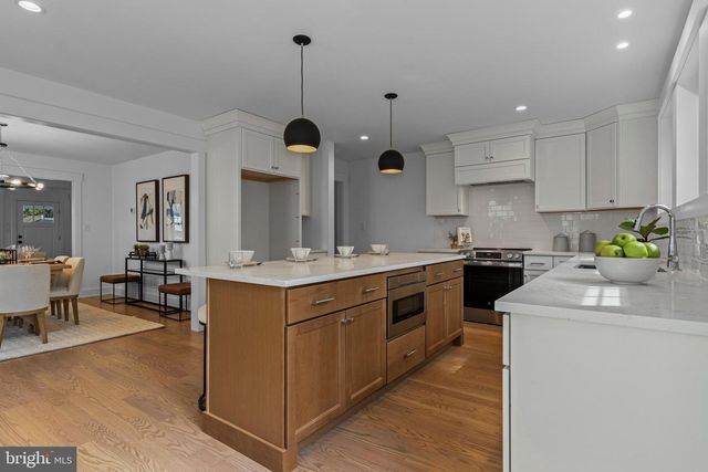 142 MERION AVE, Narberth, PA 19072