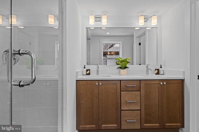 142 MERION AVE, Narberth, PA 19072