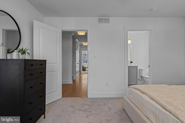 142 MERION AVE, Narberth, PA 19072