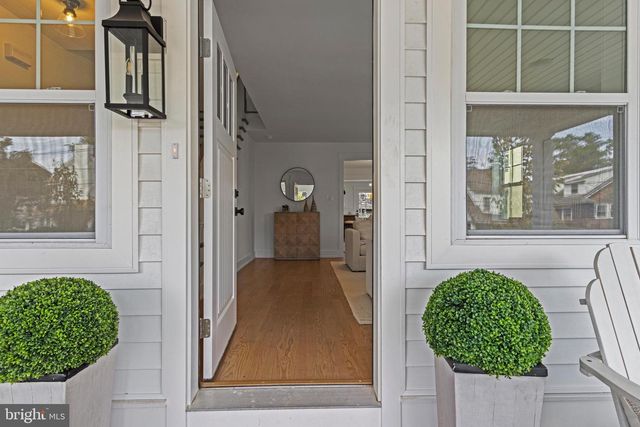 142 MERION AVE, Narberth, PA 19072