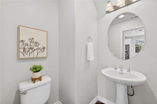 3233 Larkspur Street, Tustin, CA 92782