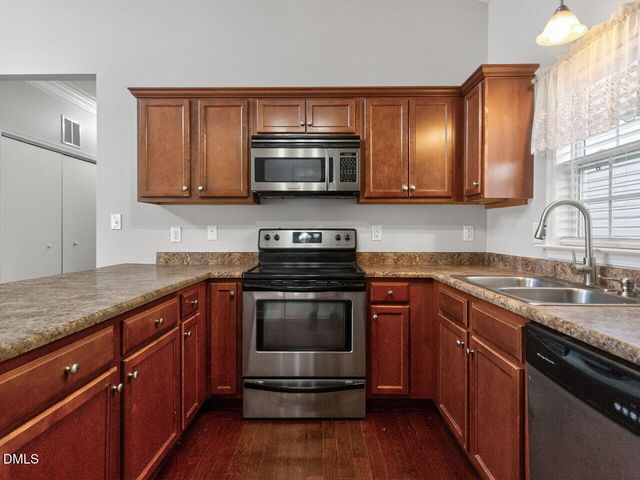 100 Ashby Drive, Clayton, NC 27527