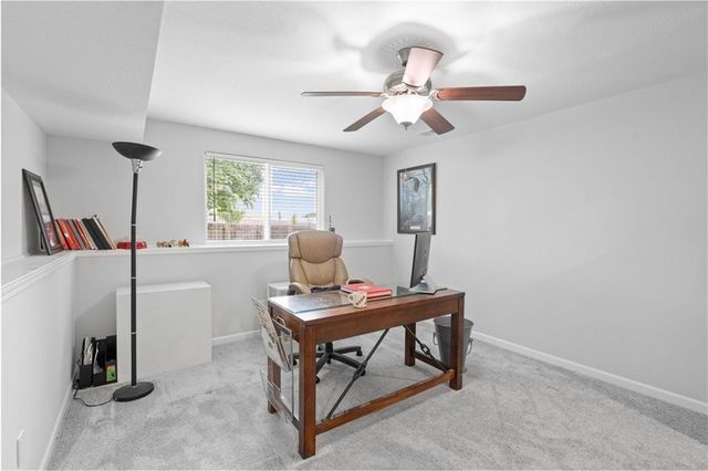 605 SE Colonial Drive, Blue Springs, MO 64014