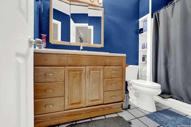 1501 Longhorn, Floresville, TX 78114