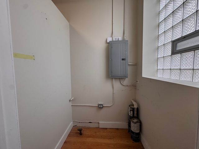 7005 N Glenwood Avenue, Chicago, IL 60626