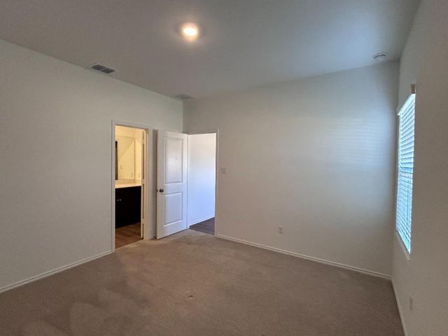 672 The Ugly Way, Jarrell, TX 76537