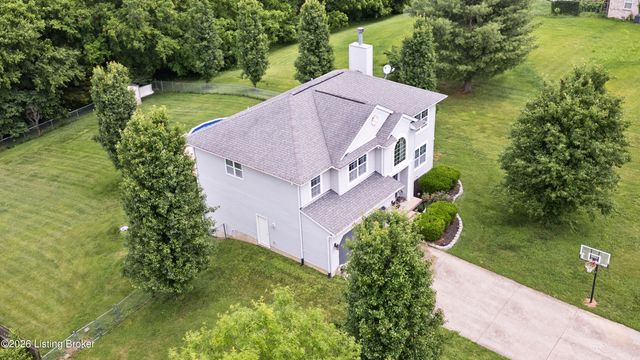 350 Pin Oak Dr, Taylorsville, KY 40071