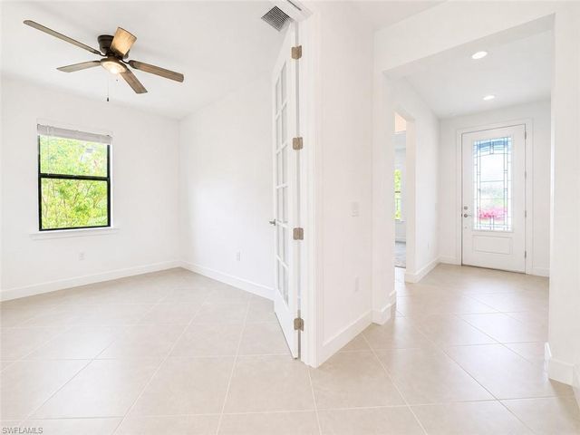 3929 Hampton CIR, Alva, FL 33920