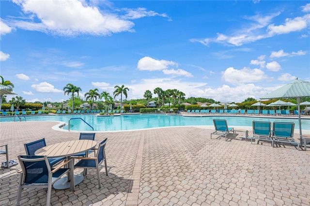 3929 Hampton CIR, Alva, FL 33920