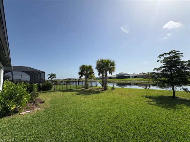 3929 Hampton CIR, Alva, FL 33920