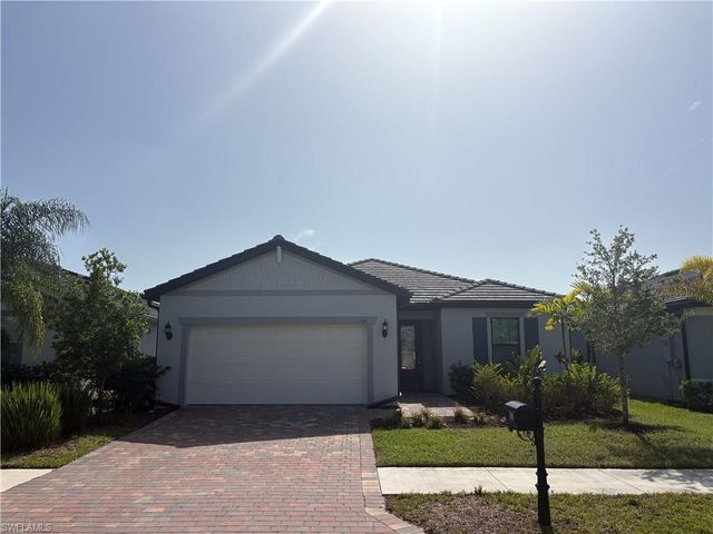 3929 Hampton CIR, Alva, FL 33920