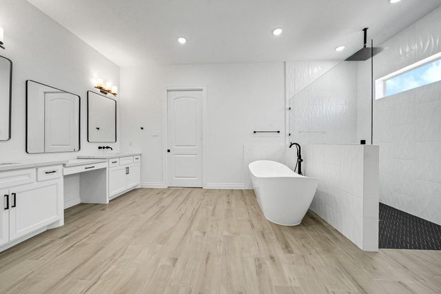 13003 Willow Drive, Needville, TX 77461