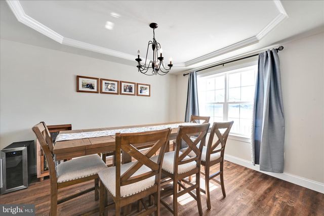 30 JENNIFER RD, York, PA 17404