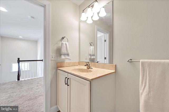 30 JENNIFER RD, York, PA 17404