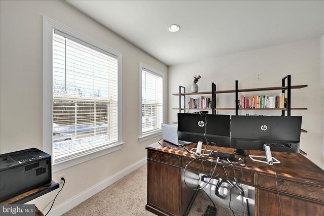 30 JENNIFER RD, York, PA 17404