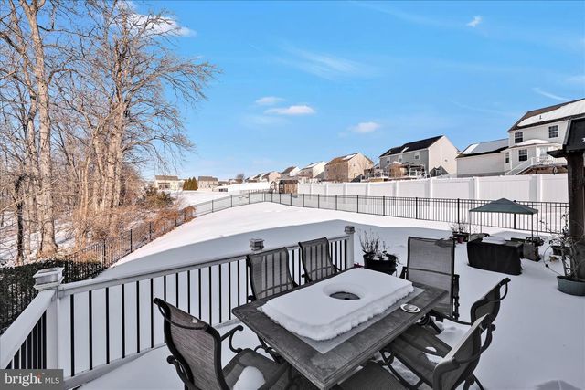 30 JENNIFER RD, York, PA 17404