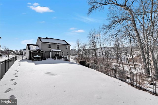 30 JENNIFER RD, York, PA 17404