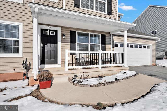 30 JENNIFER RD, York, PA 17404