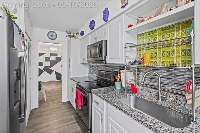 4202 Greenbrook Lane, Flint, MI 48507
