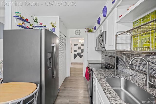 4202 Greenbrook Lane, Flint, MI 48507