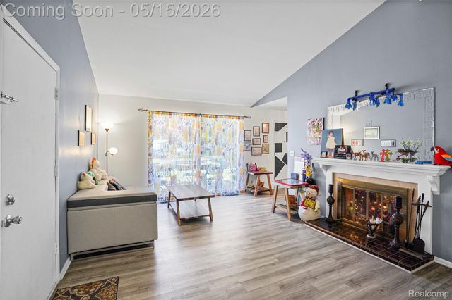 4202 Greenbrook Lane, Flint, MI 48507