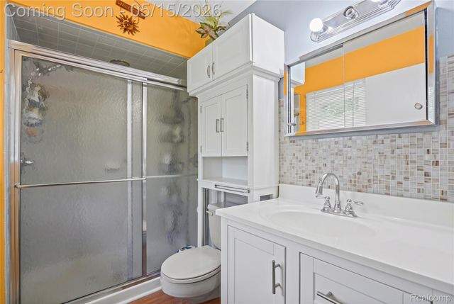 4202 Greenbrook Lane, Flint, MI 48507