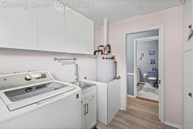 4202 Greenbrook Lane, Flint, MI 48507