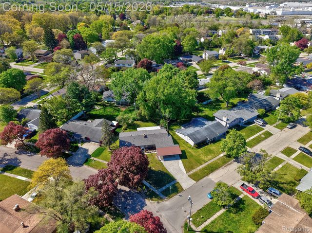 4202 Greenbrook Lane, Flint, MI 48507