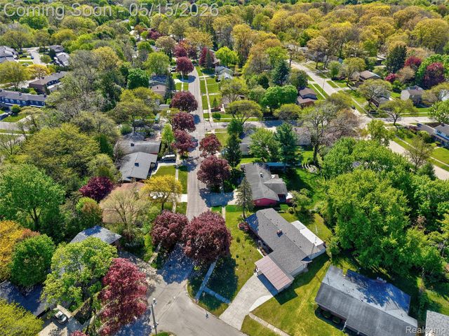 4202 Greenbrook Lane, Flint, MI 48507