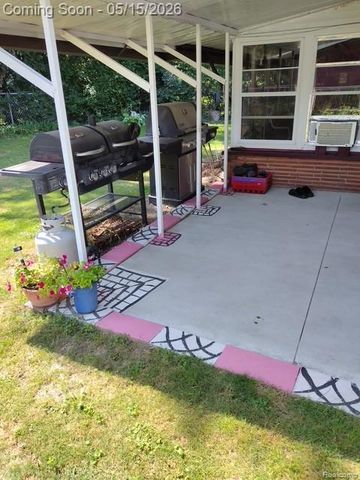 4202 Greenbrook Lane, Flint, MI 48507