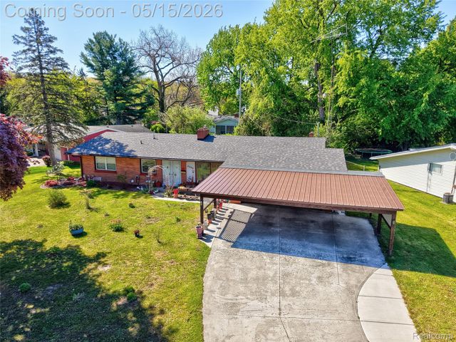 4202 Greenbrook Lane, Flint, MI 48507