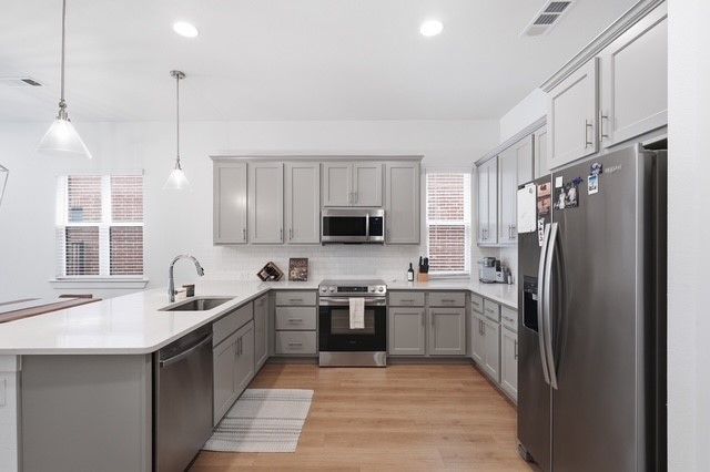 2817 Stanley Avenue, Fort Worth, TX 76110