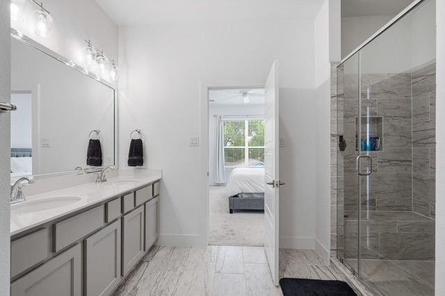 2817 Stanley Avenue, Fort Worth, TX 76110