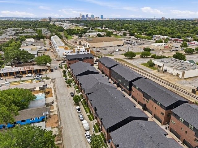 2817 Stanley Avenue, Fort Worth, TX 76110