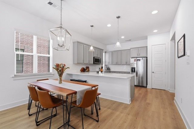 2817 Stanley Avenue, Fort Worth, TX 76110