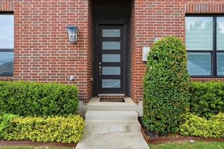 2817 Stanley Avenue, Fort Worth, TX 76110